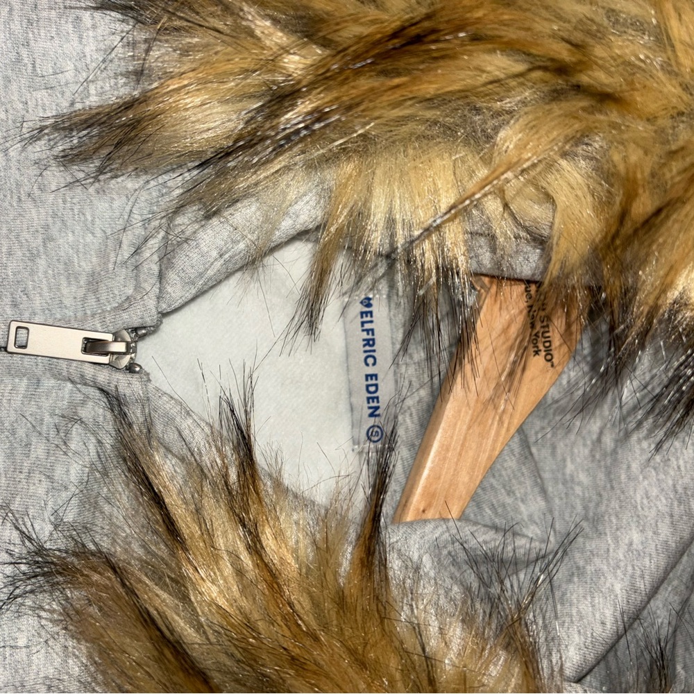 Aelfric Eden Fur Trimmed Jacket NWOT SZ S - Picture 4 of 5